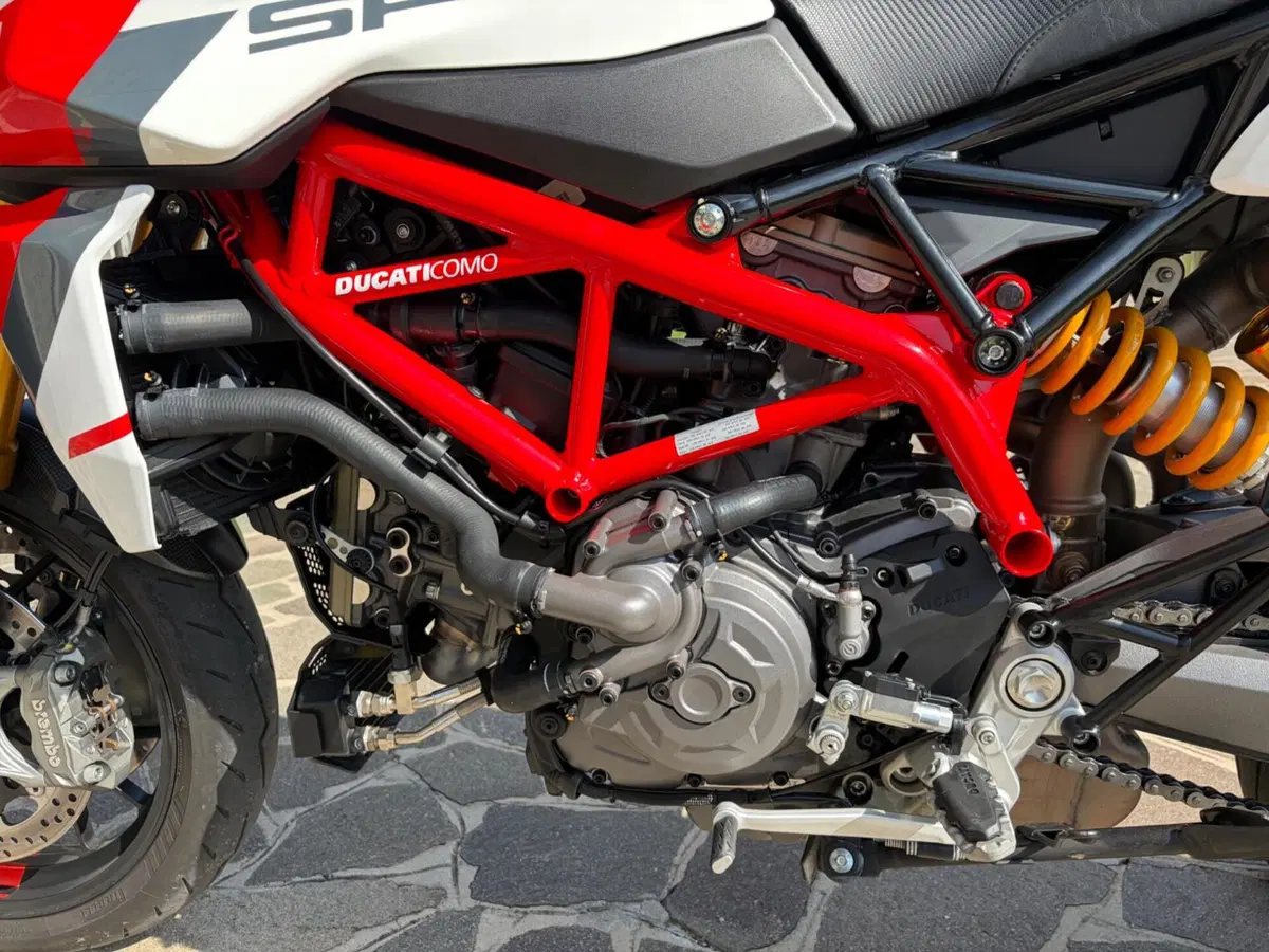 Ducati Hypermotard 950 SP (2022 - 25) (8)