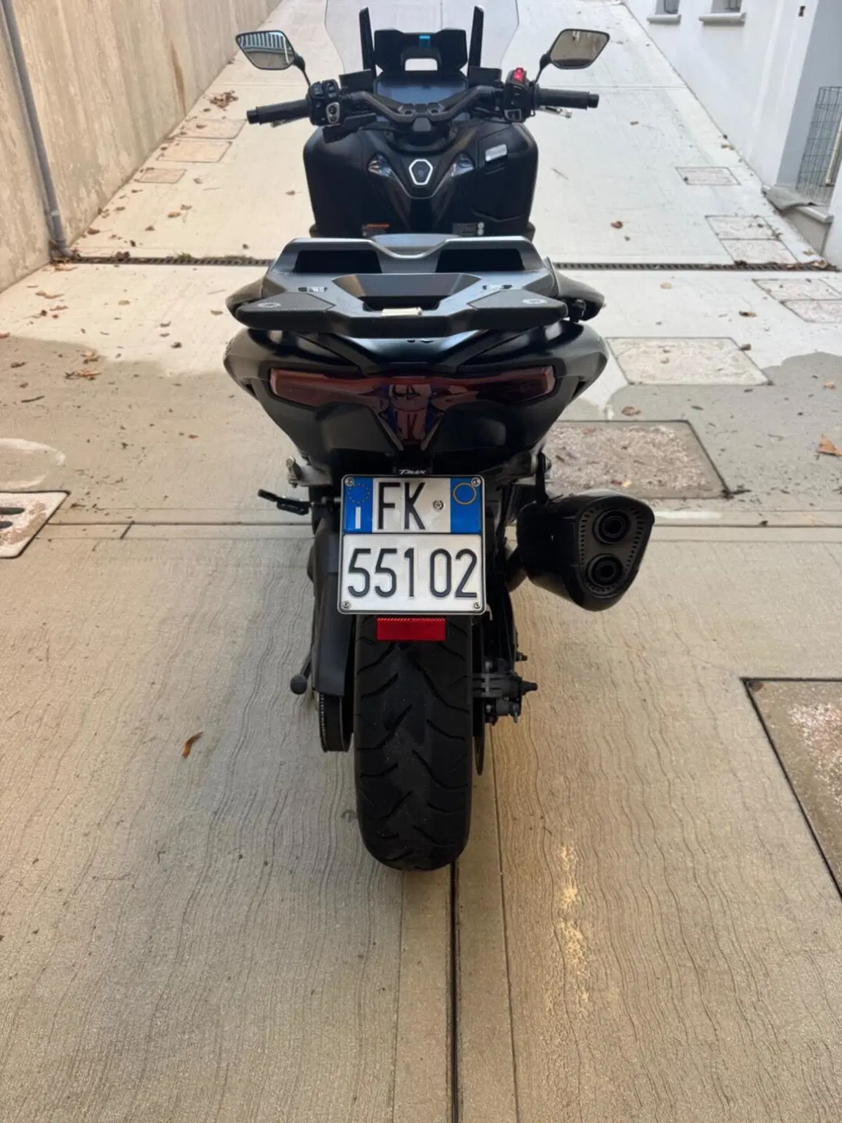 Yamaha T-Max 560 Tech Max (2022 - 24) (4)
