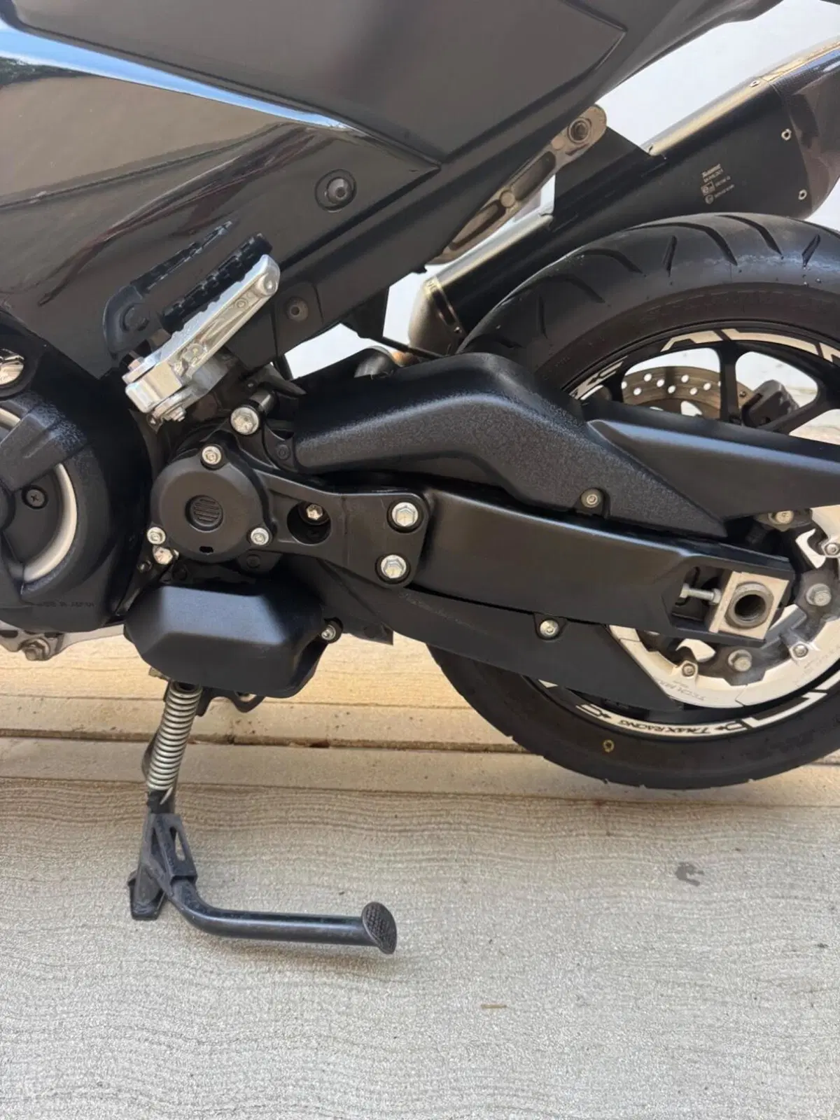 Yamaha T-Max 560 Tech Max (2022 - 24) (5)