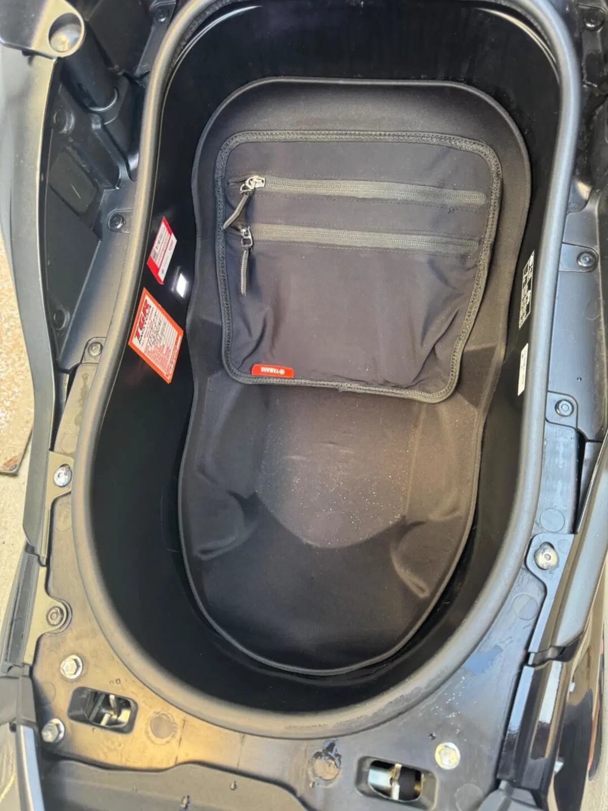 Yamaha T-Max 560 Tech Max (2022 - 24) (10)