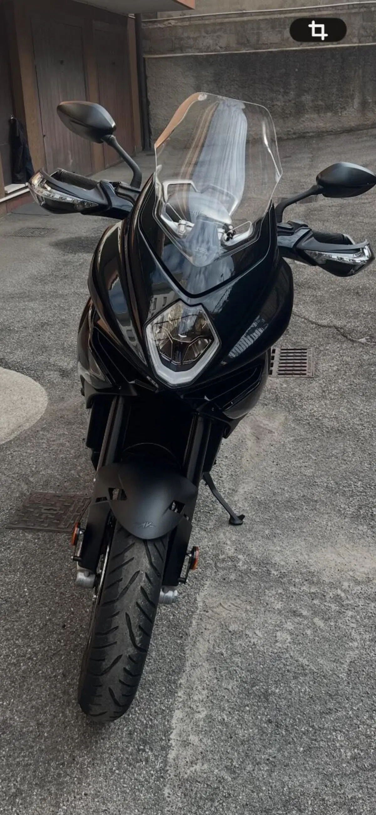 MV Agusta Turismo Veloce 800 R (2023 - 26) (2)