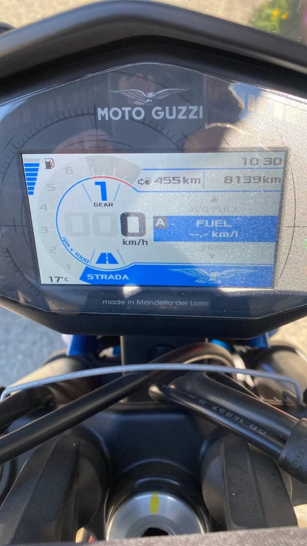 Moto Guzzi V85 TT Evocative Graphics (2021 - 23)