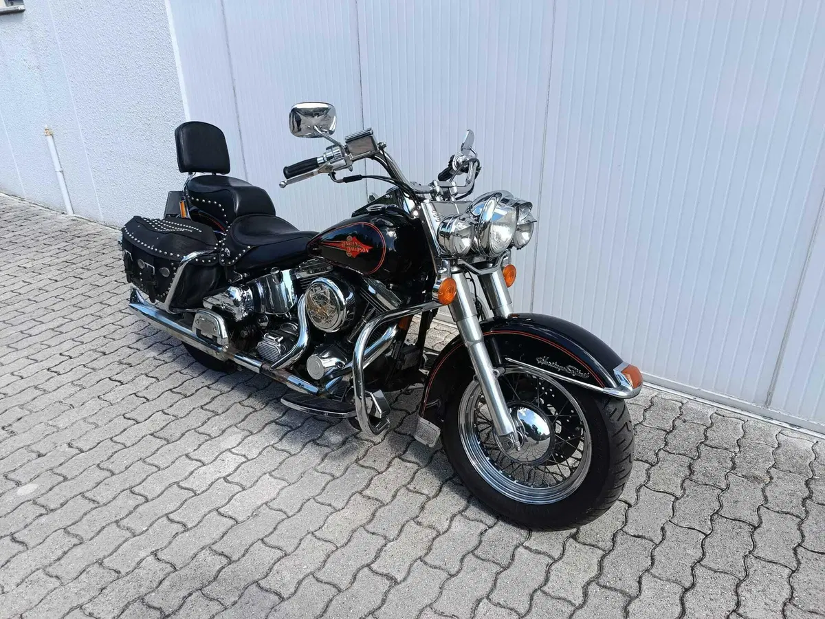 Harley-Davidson 1340 Heritage Classic (1984 - 98) - FLSTC (2)