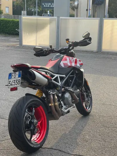 Ducati Hypermotard 950 RVE (2022 - 25) usata
