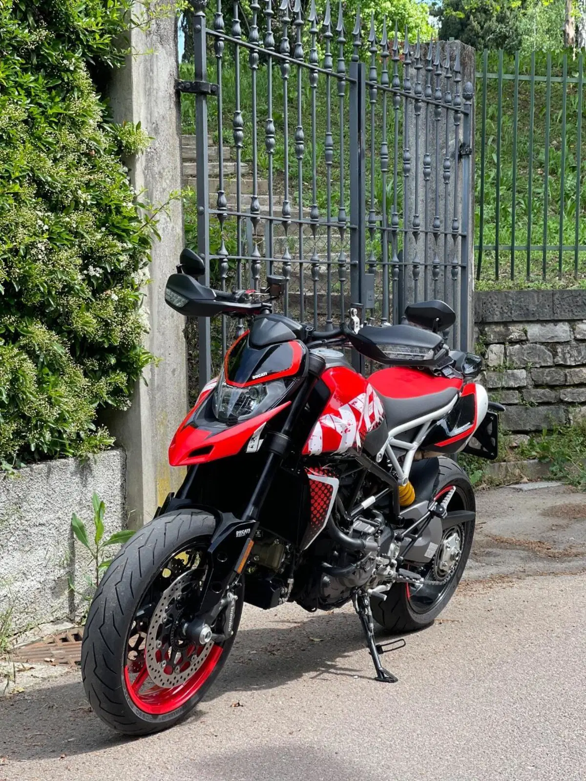 Ducati Hypermotard 950 RVE (2022 - 25) (4)
