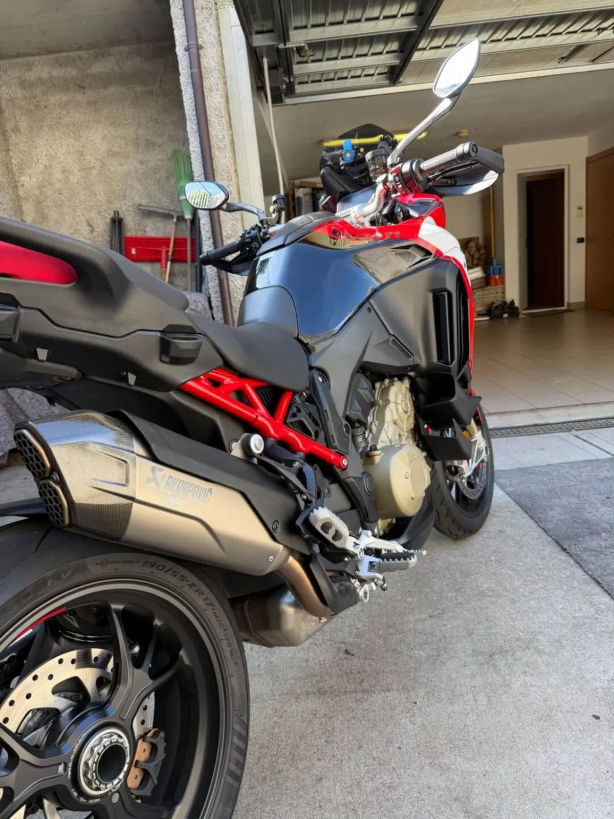 Ducati Multistrada V4 Pikes Peak (2021 - 24) (2)