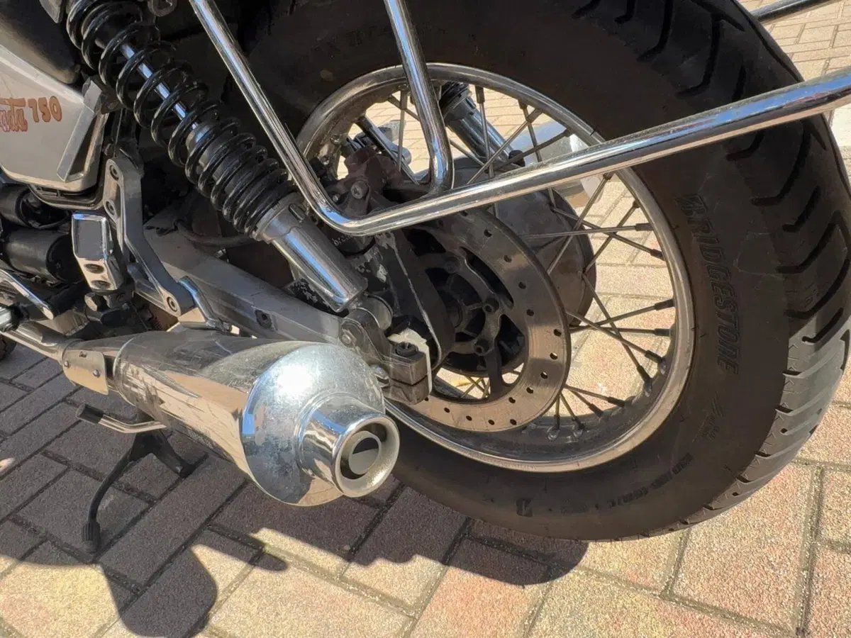 Moto Guzzi Nevada 750 (9)