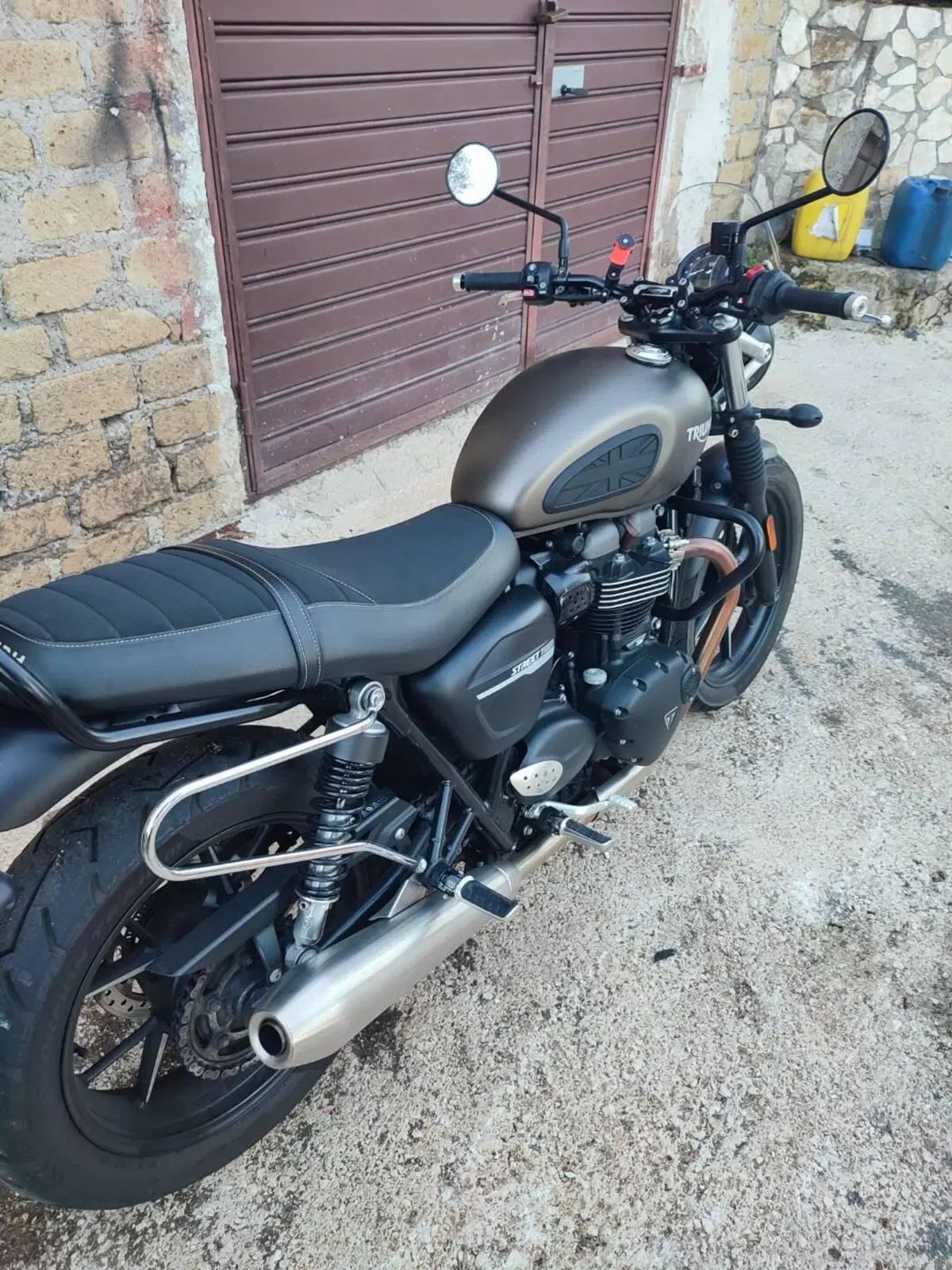 Triumph Street Twin 900 (2019 - 20) (3)