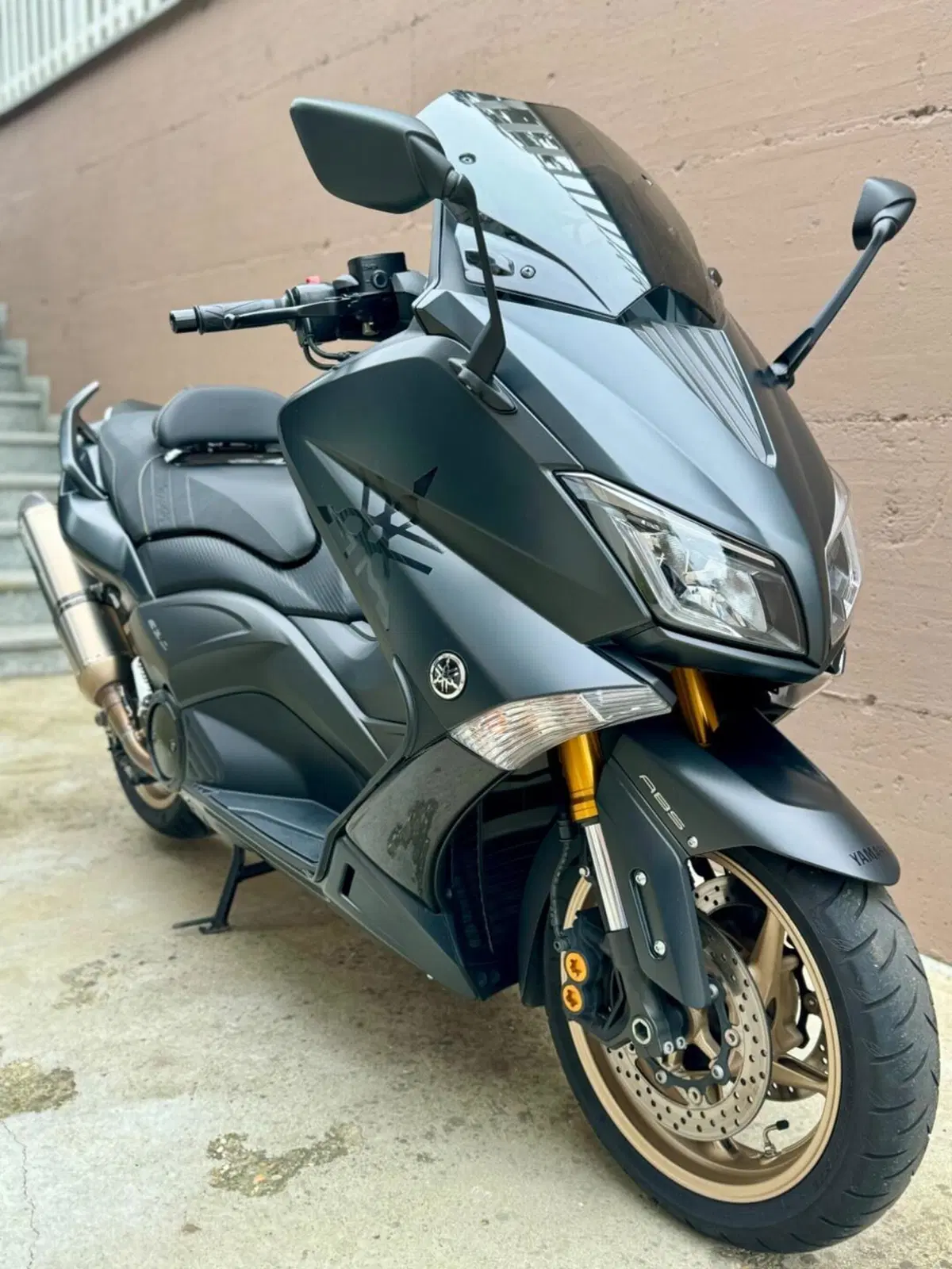 Yamaha T-Max 530 Iron Max ABS (2014 - 17) (3)