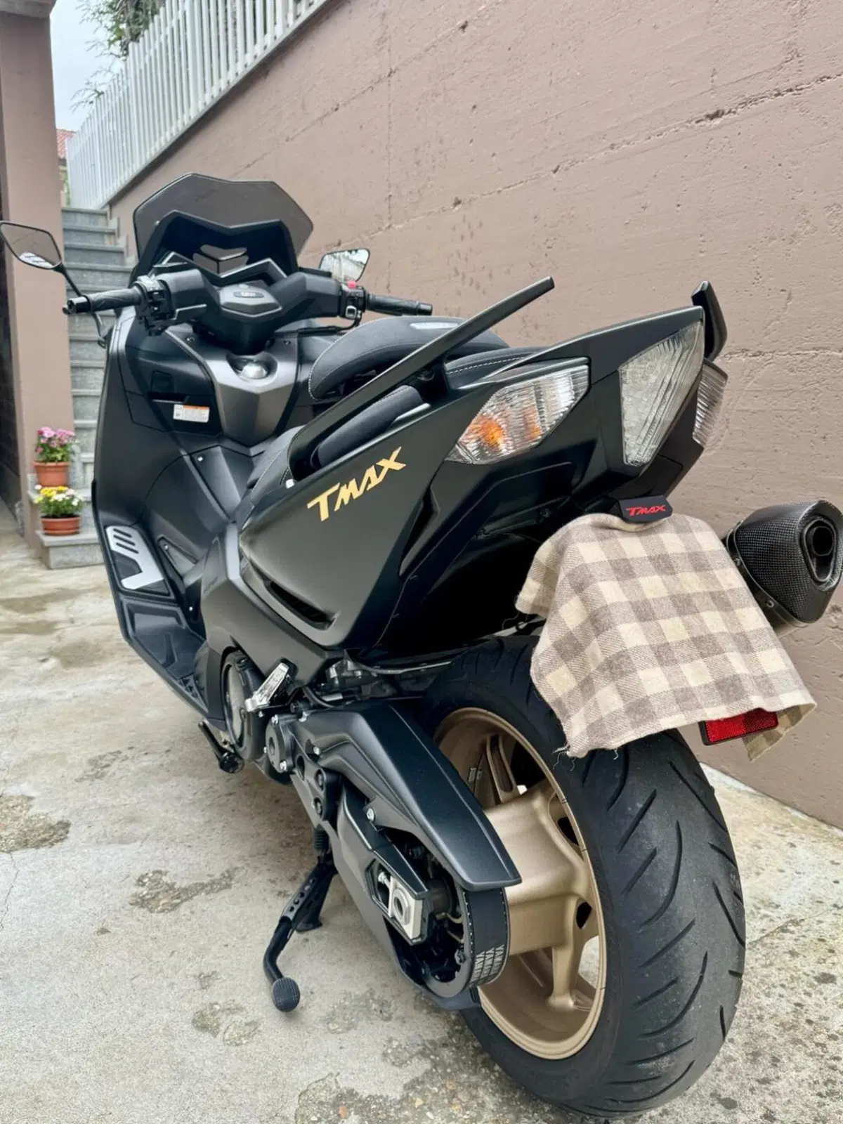 Yamaha T-Max 530 Iron Max ABS (2014 - 17) (9)