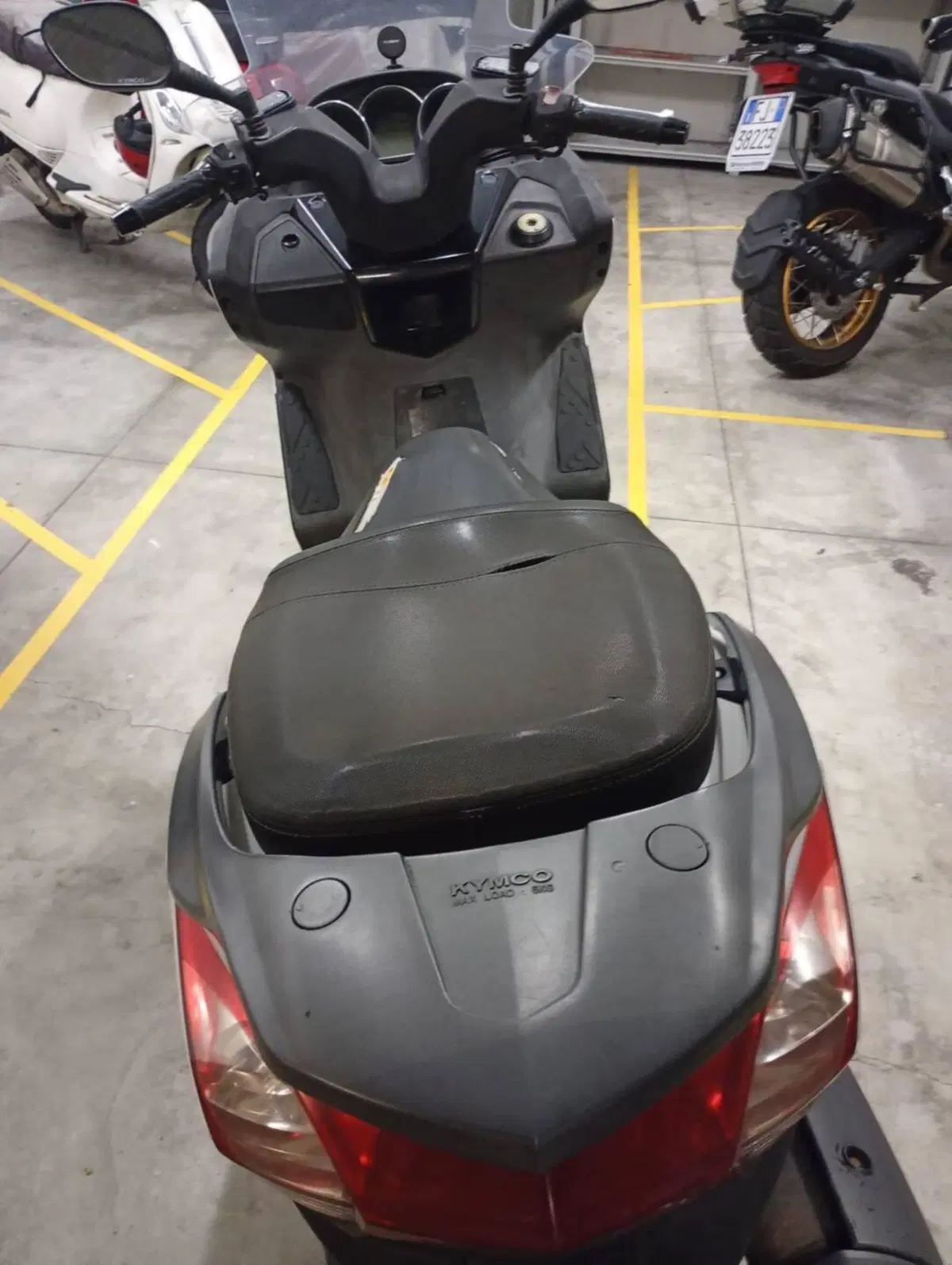 Kymco Downtown 300i (2009 - 17) (5)