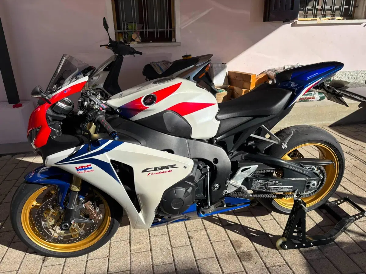 Honda CBR 1000 RR C- ABS (2009 - 11) (6)