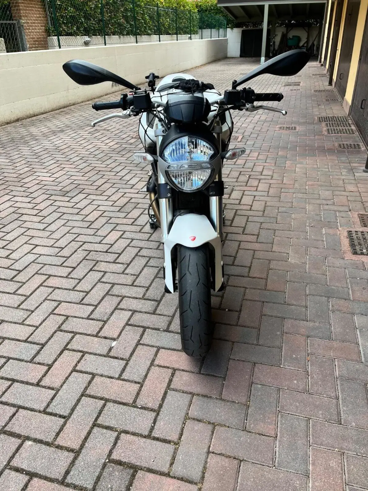 Ducati Monster 696 (2008 - 13) (6)
