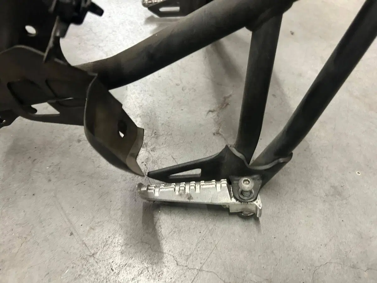 Telaietto posteriore con pedaline passeggero Yamah Yamaha (2)