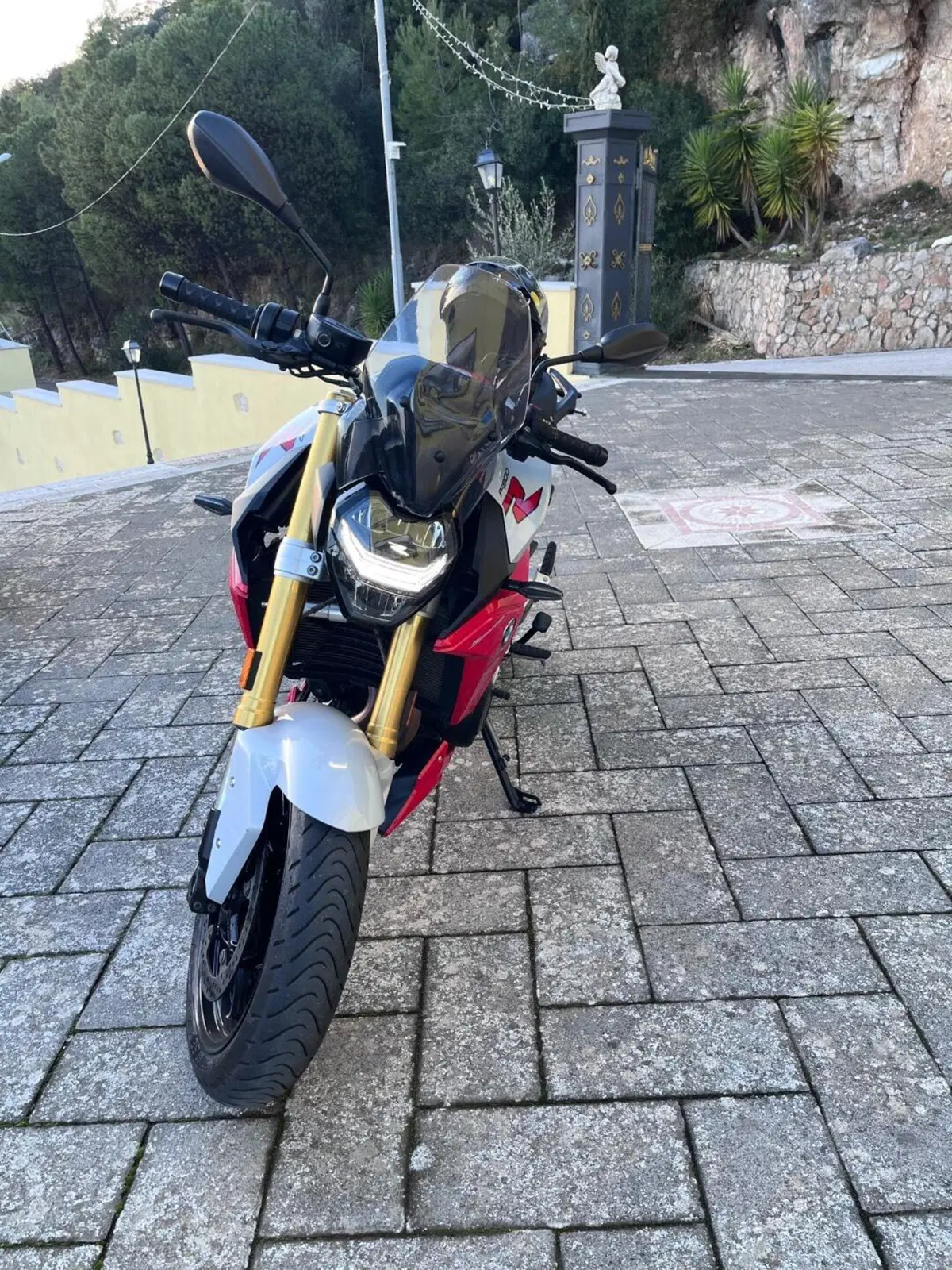 Bmw F 900 R (2021 - 24) (2)