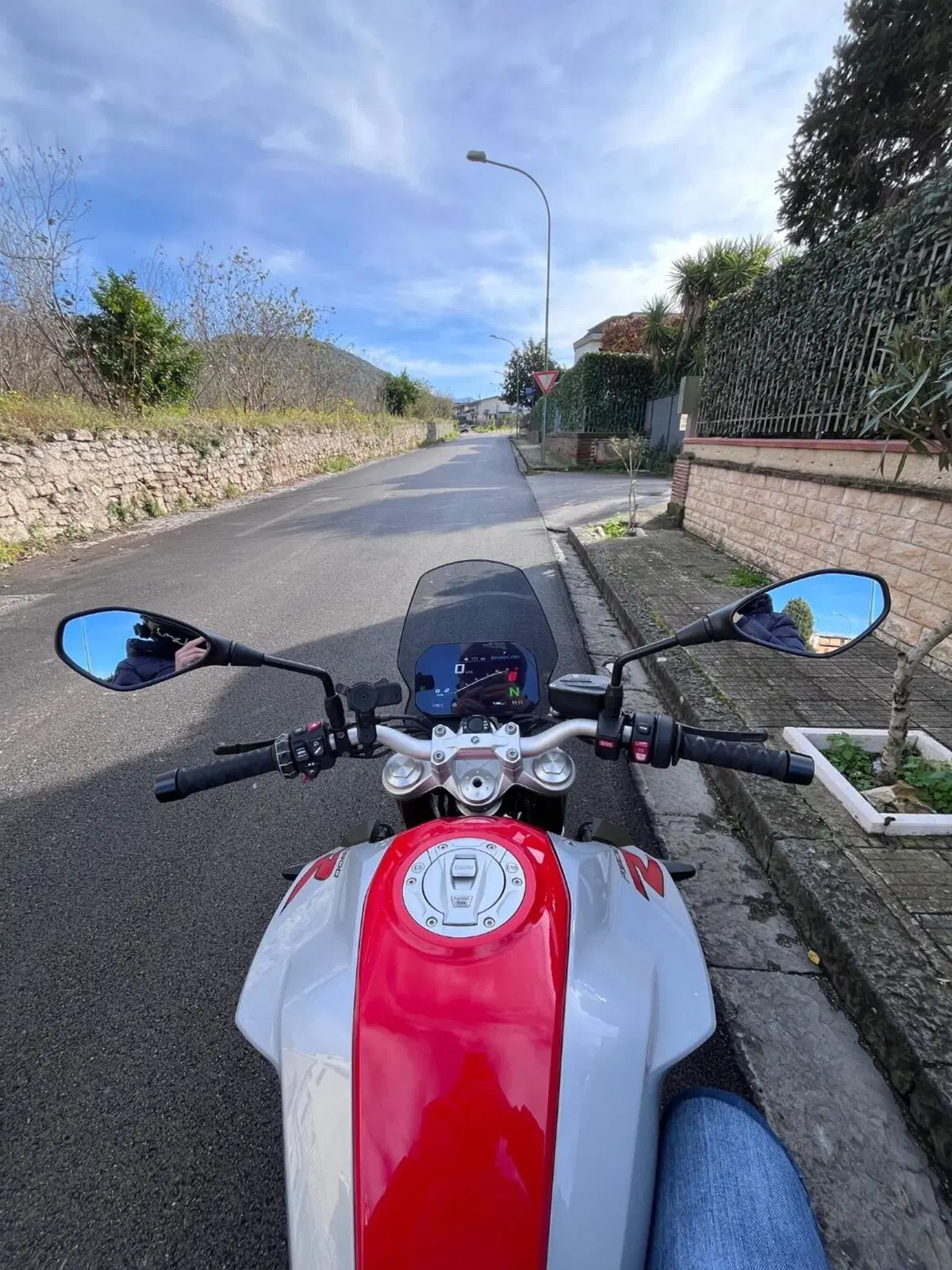 Bmw F 900 R (2021 - 24) (4)