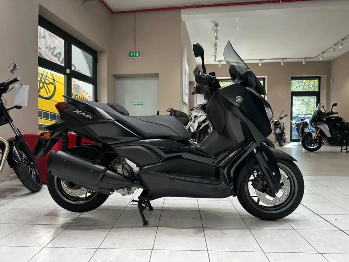 Yamaha X-Max 300 Tech Max (2021 - 24)