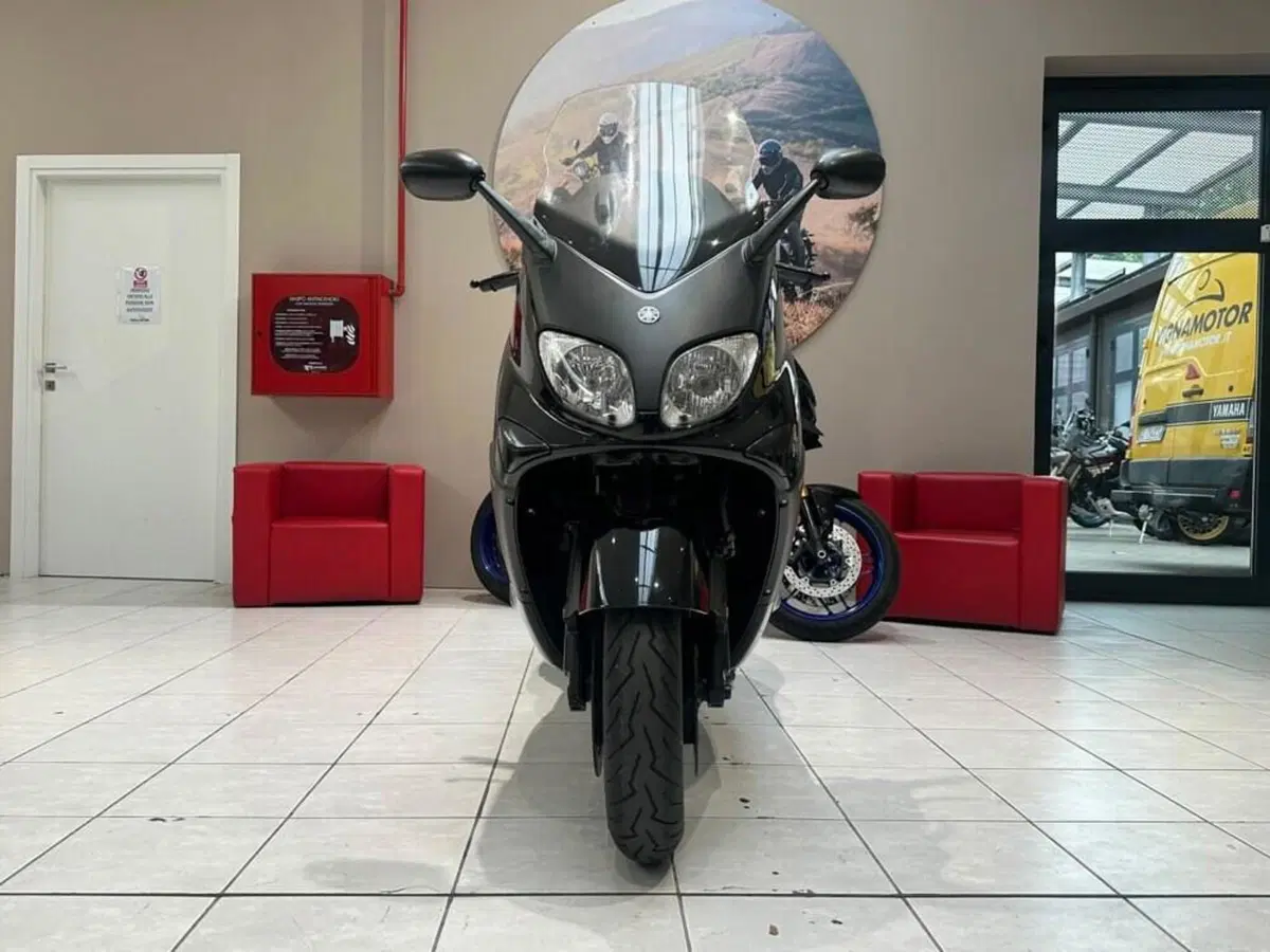 Yamaha T-Max 500 (2004 - 07) (2)