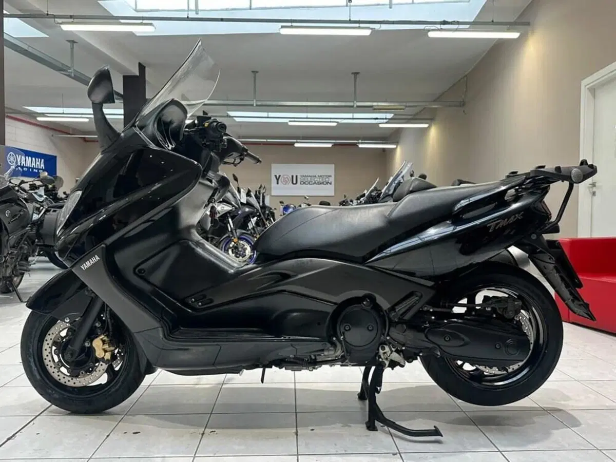 Yamaha T-Max 500 (2004 - 07) (3)