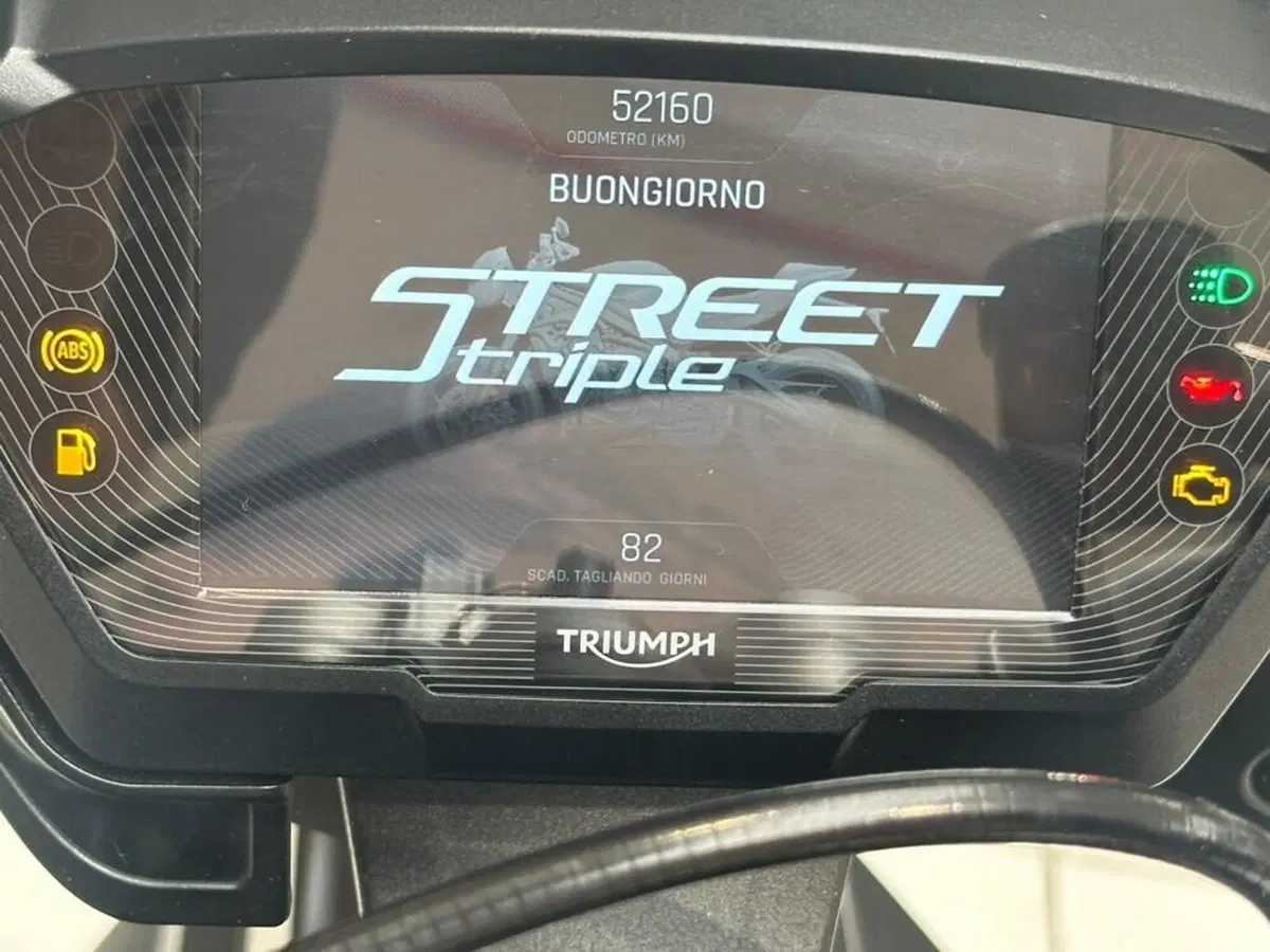 Triumph Street Triple RS (2020 - 22) (5)