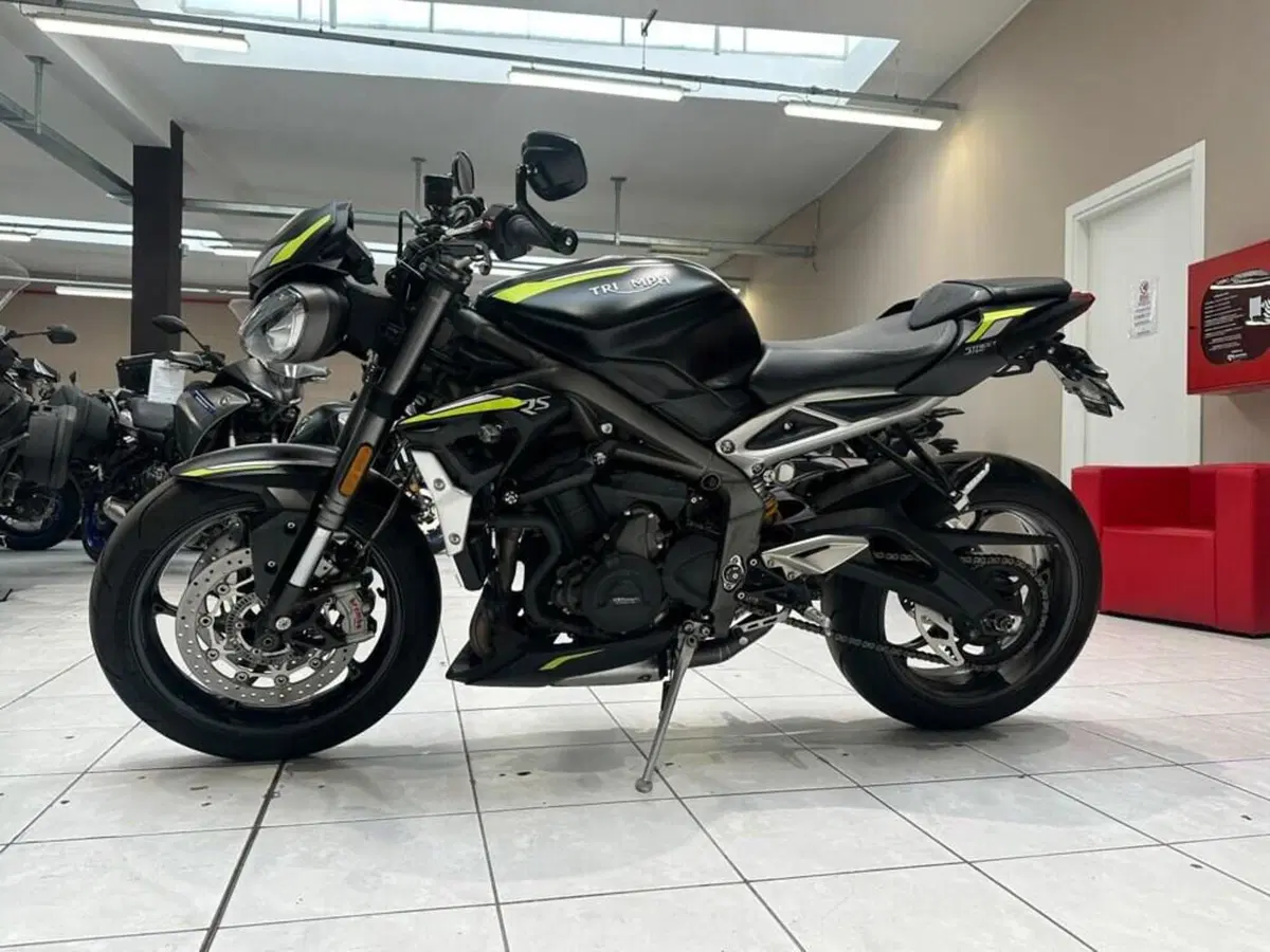 Triumph Street Triple RS (2020 - 22) (3)