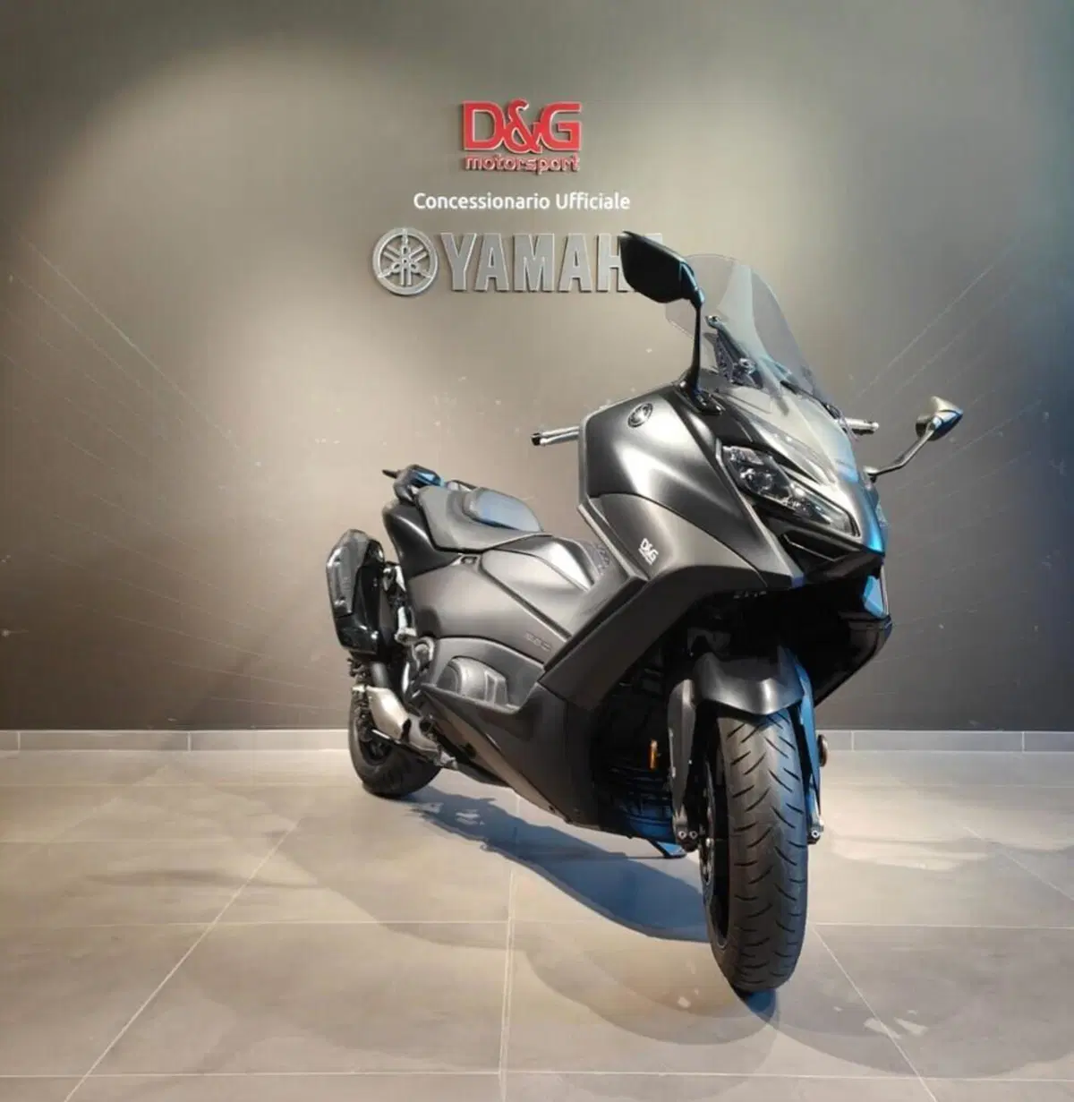 Yamaha T-Max 560 (2022 - 24) (5)
