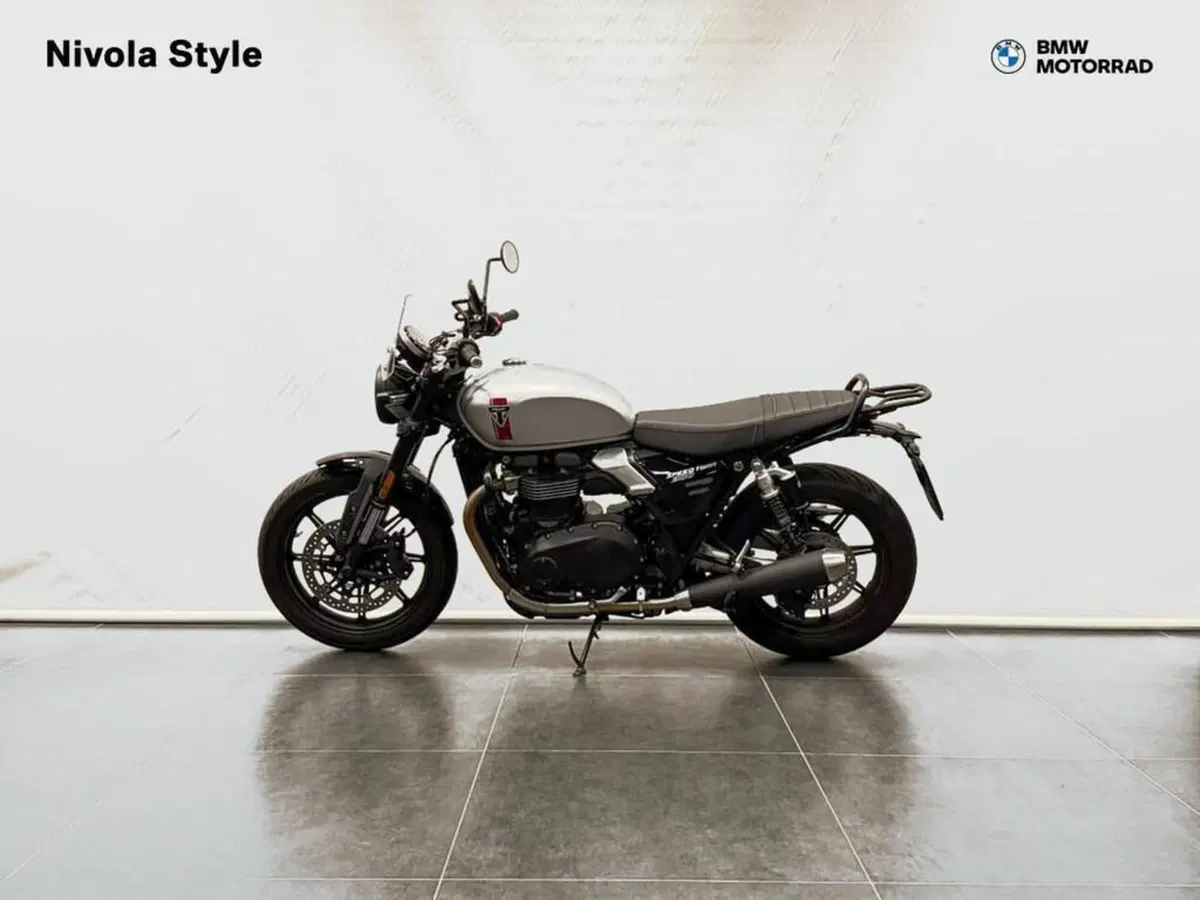 Triumph Speed Twin 900 (2025 - 26) (5)
