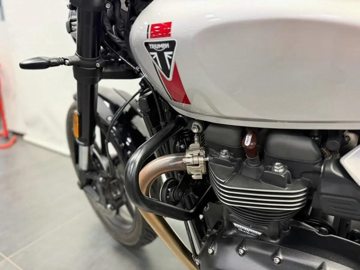 Triumph Speed Twin 900 (2025 - 26) (12)
