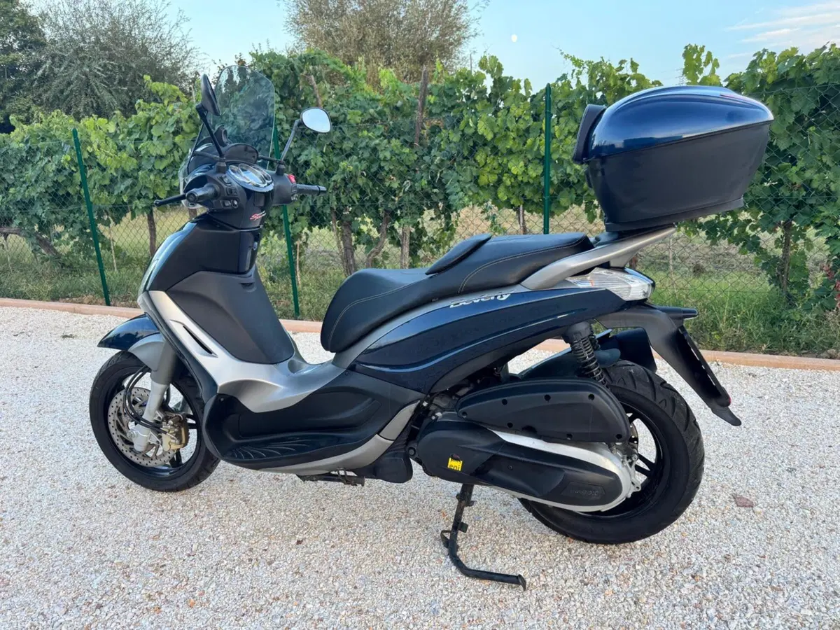 Piaggio Beverly 350 SportTouring ie (2011 - 15) (8)
