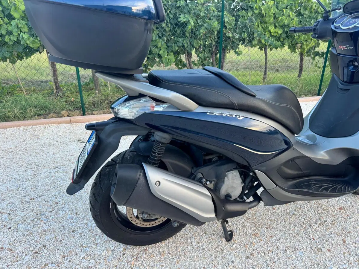 Piaggio Beverly 350 SportTouring ie (2011 - 15) (11)