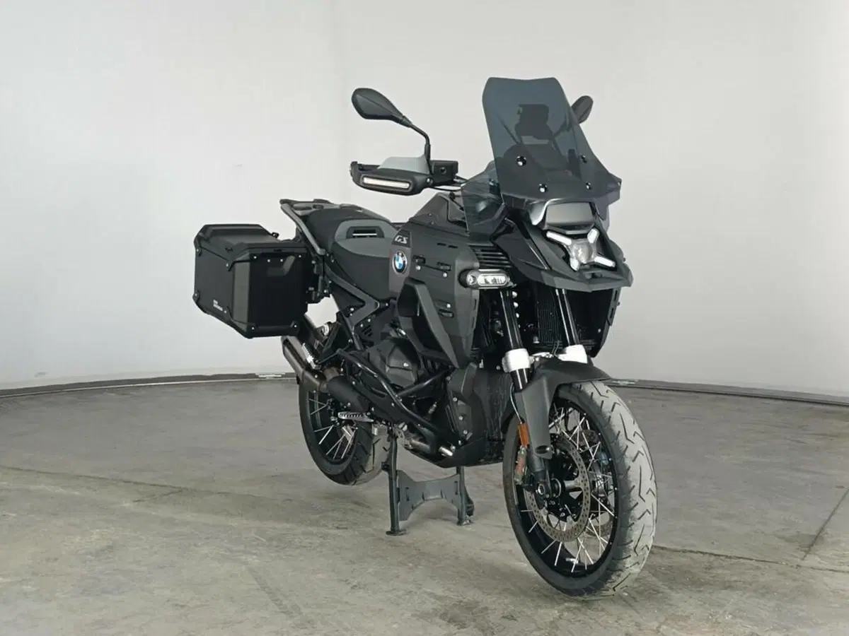 Bmw R 1300 GS Adventure Triple Black (2025 - 26) (2)