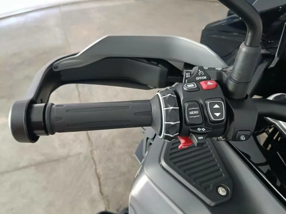 Bmw R 1300 GS Adventure Triple Black (2025 - 26) (7)