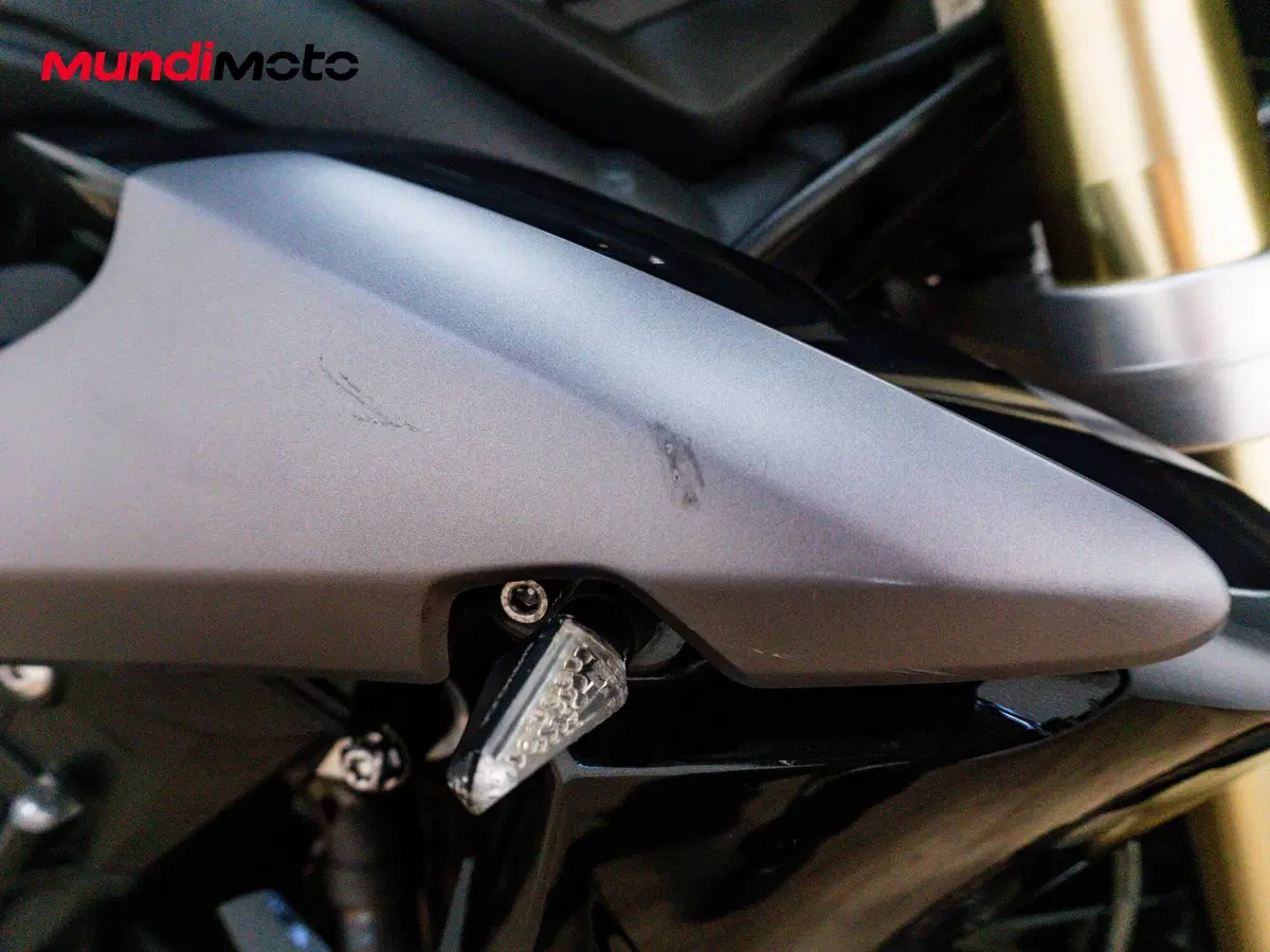 Triumph Street Triple ABS (2013 - 17) (16)