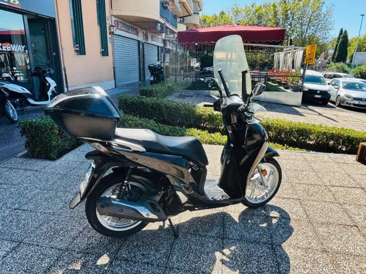 Honda SH 150i (2017 - 19) (7)