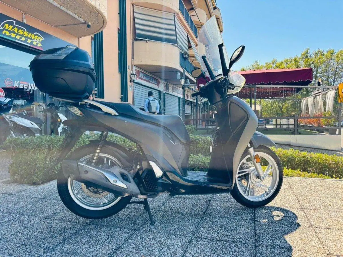Honda SH 150i (2017 - 19) (3)