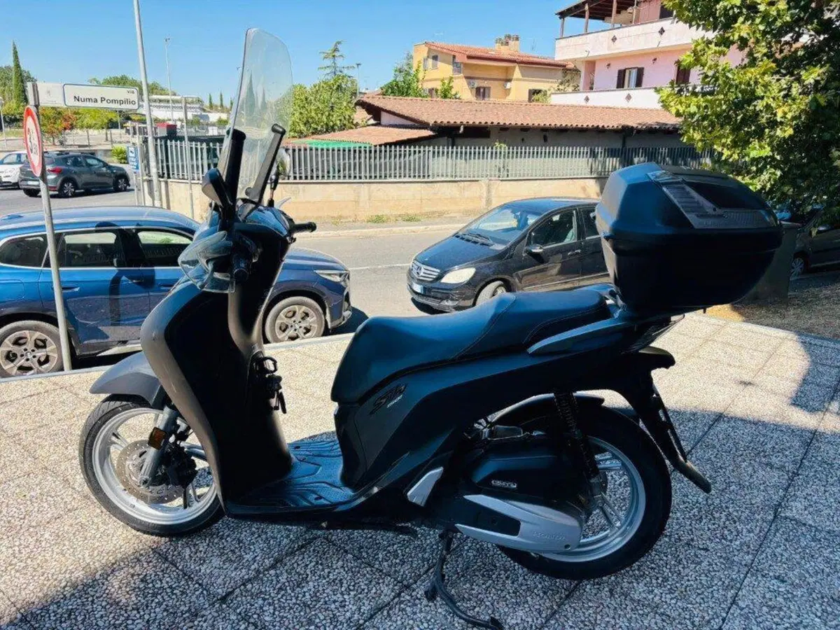 Honda SH 150i (2017 - 19) (9)