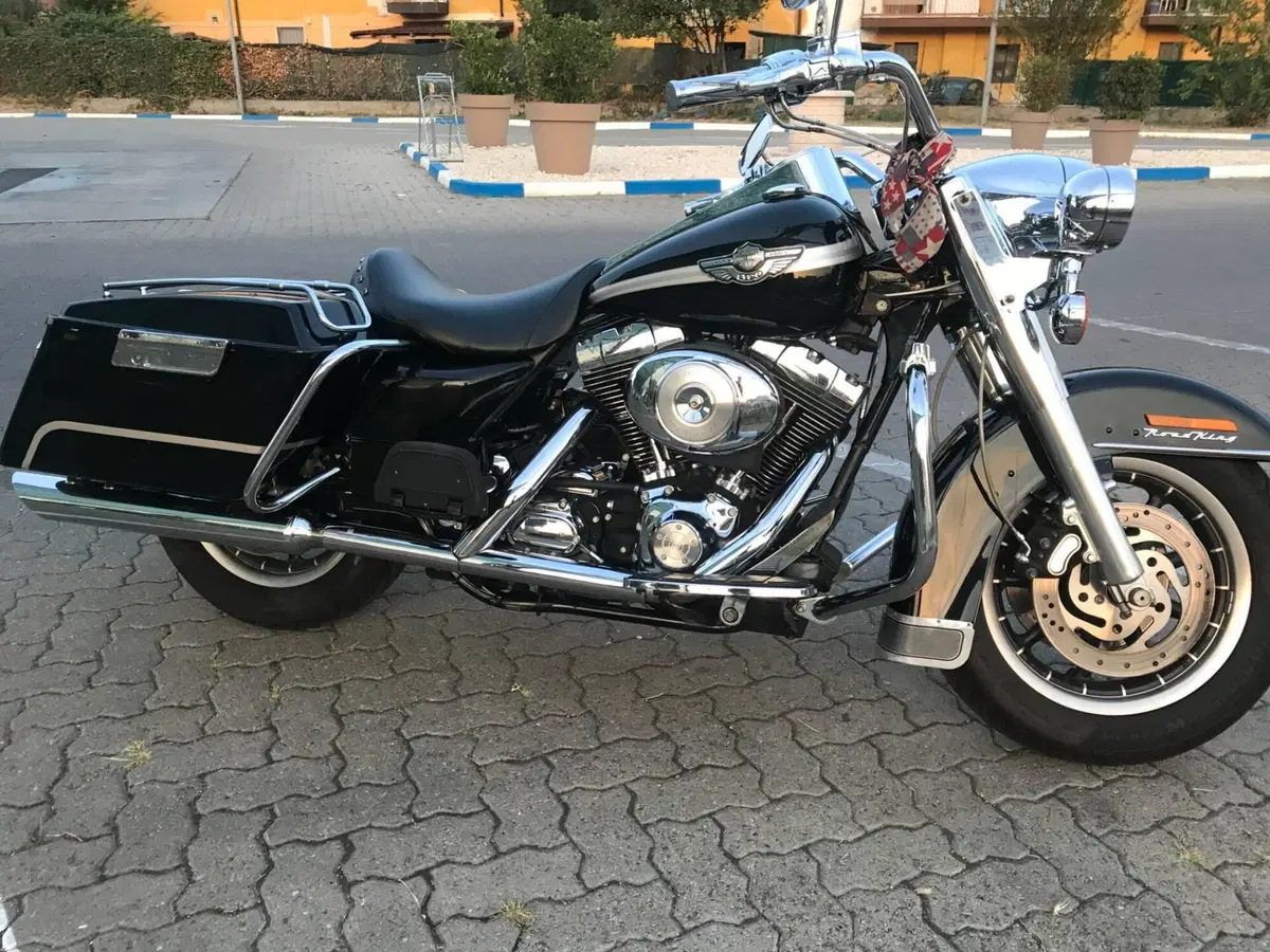 Harley-Davidson road king (3)