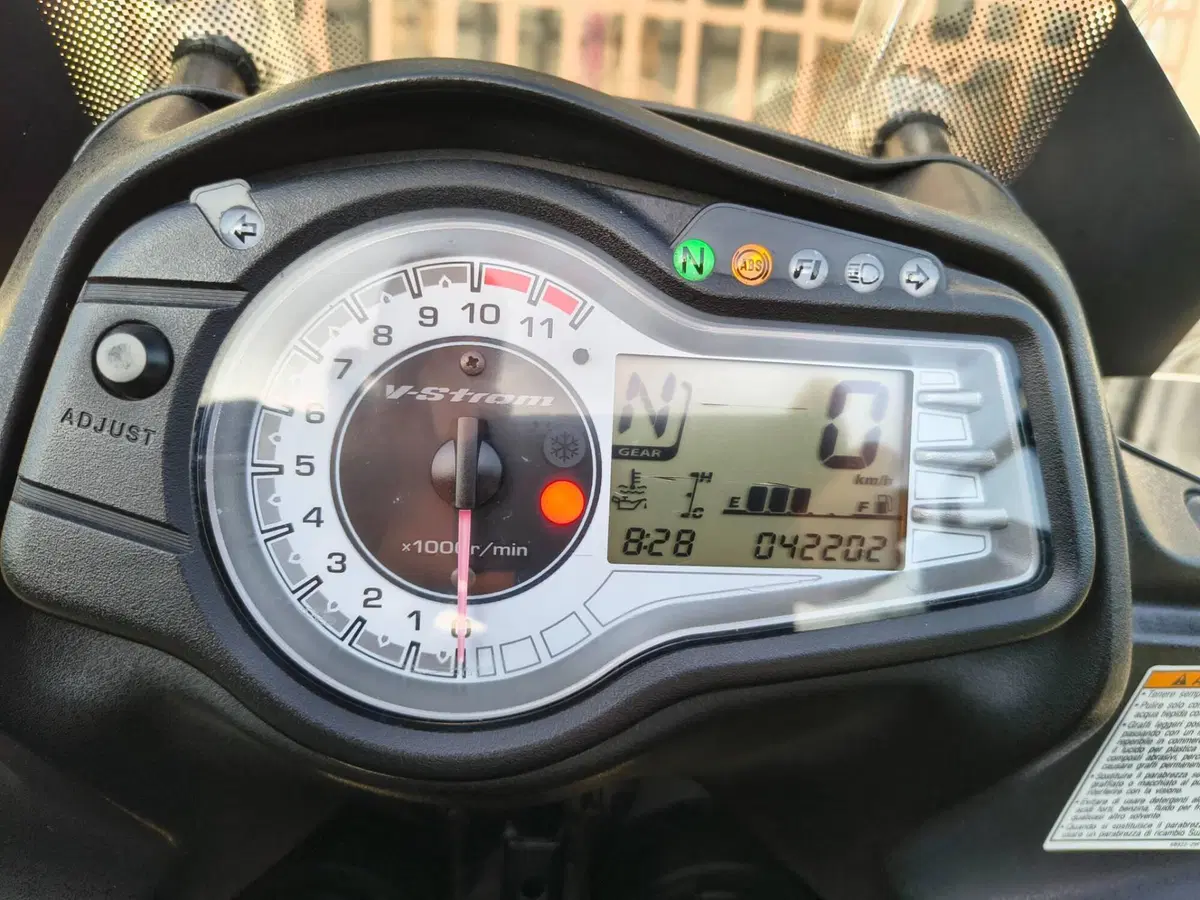 Suzuki V-Strom 650 ABS (2011 - 17) (8)