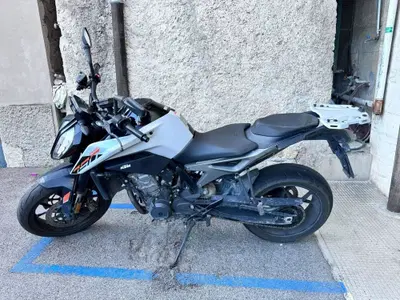 KTM 790 Duke L (2023 - 24) usata