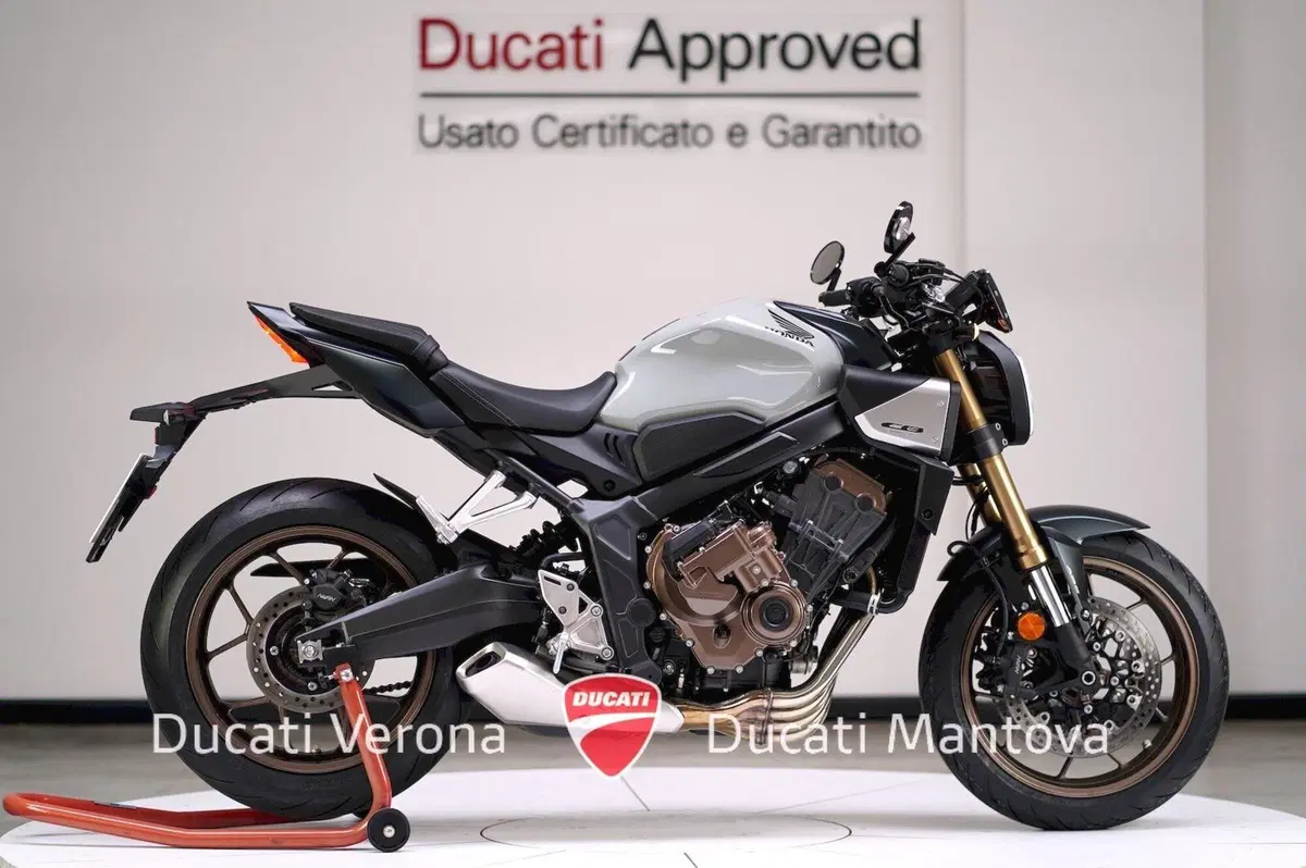 Honda CB 650 R E-Clutch (2024 - 26)