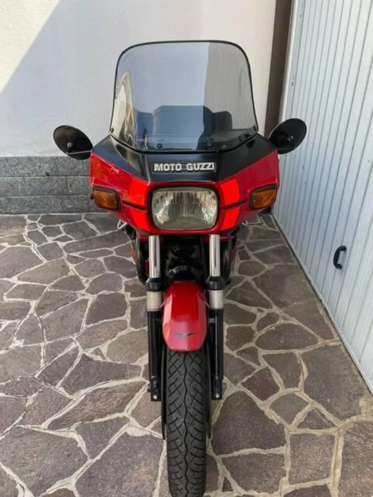 Moto Guzzi le mans 2 (6)