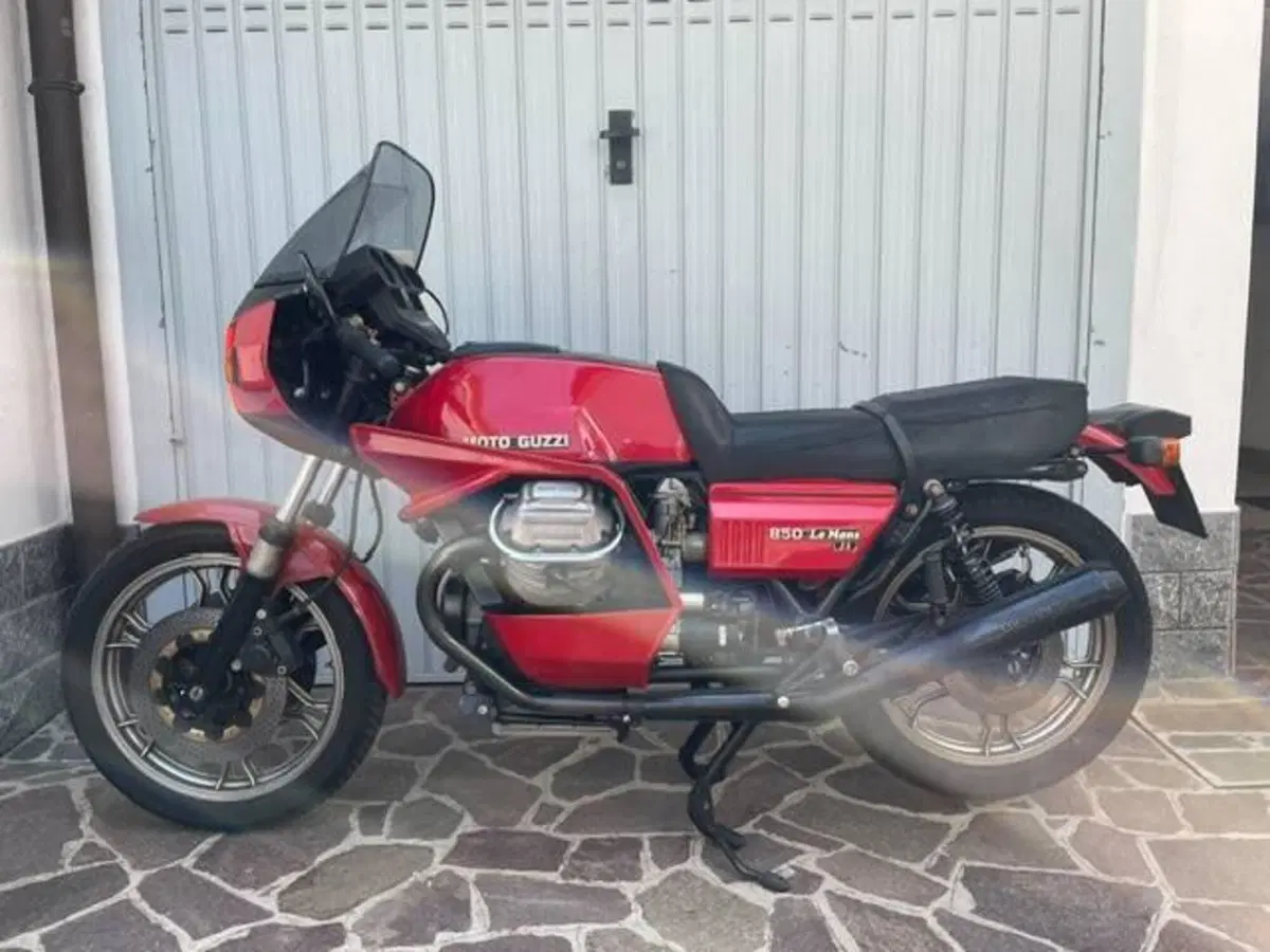 Moto Guzzi le mans 2 (7)