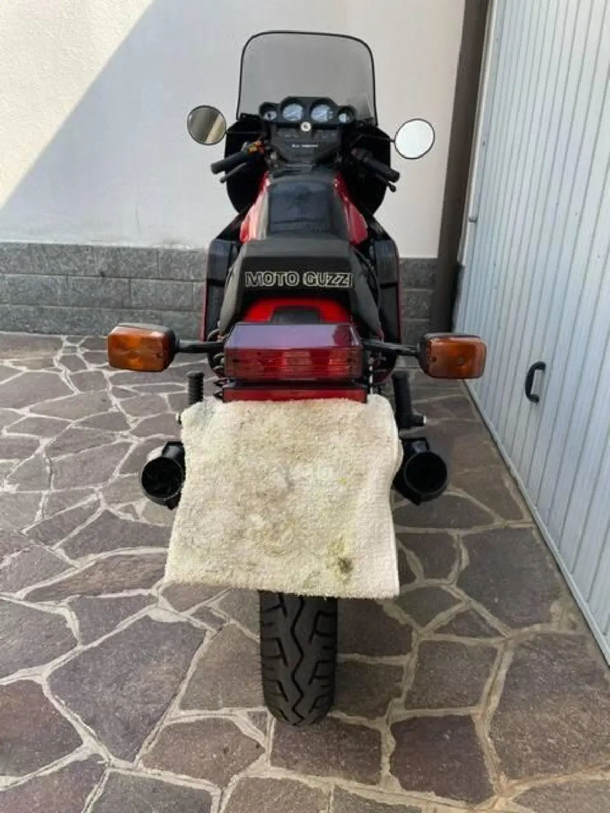 Moto Guzzi le mans 2 (9)