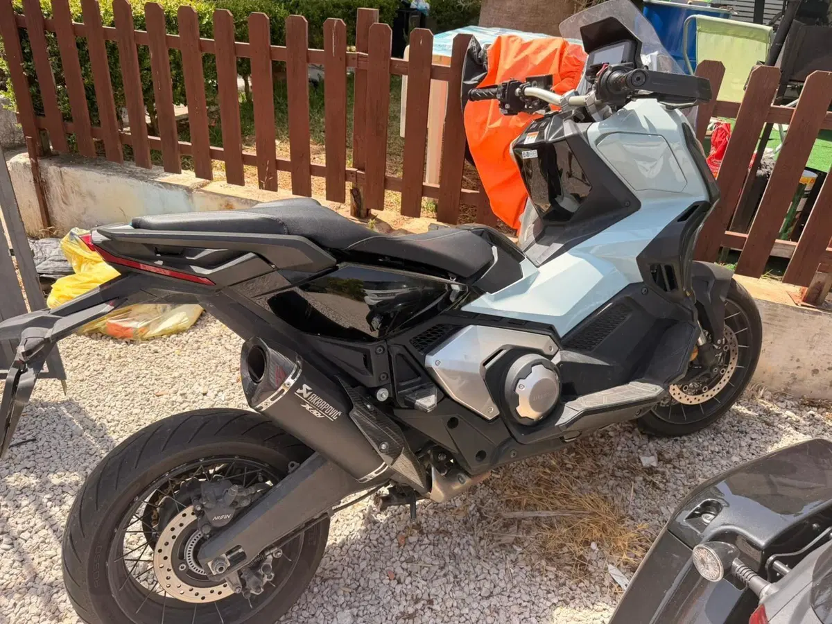Honda X-ADV 750 DCT (2021 - 24) (2)