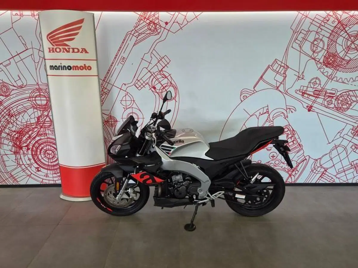 Aprilia Tuono 125 (2017 - 20) (2)