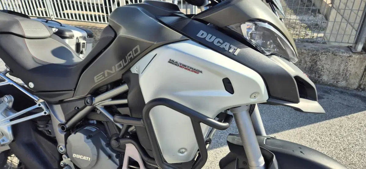 Ducati Multistrada 1200 Enduro Pro (2017 - 18) (4)
