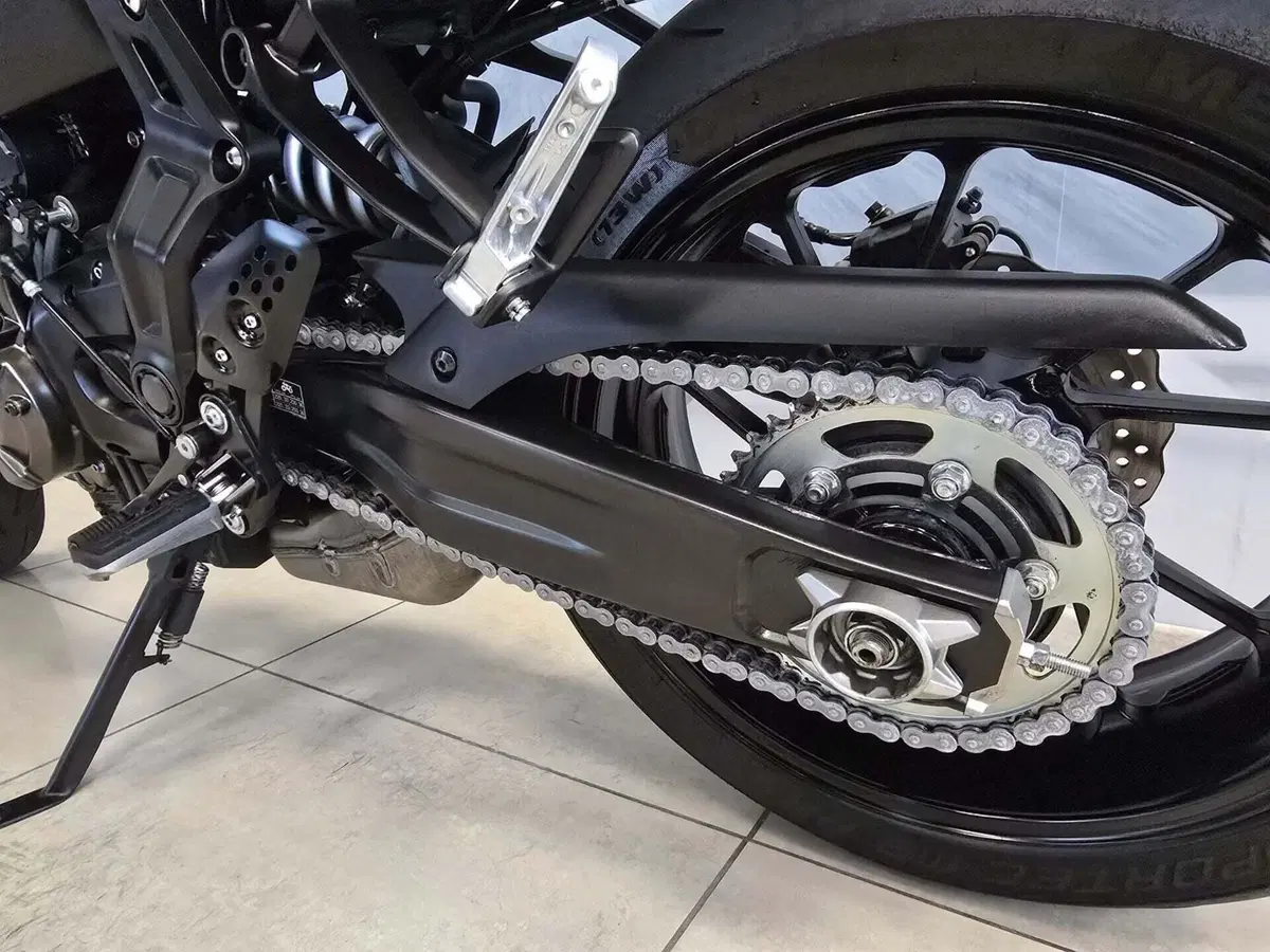 Yamaha MT-07 (2018 - 20) (9)