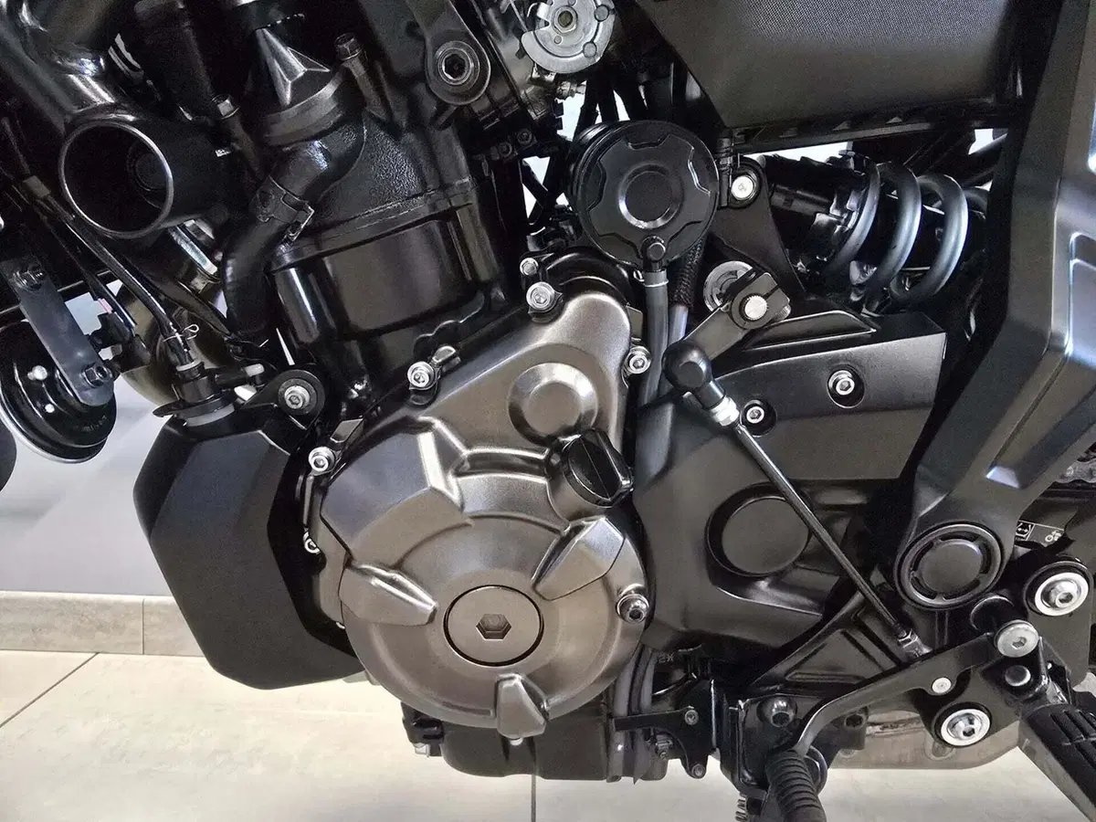 Yamaha MT-07 (2018 - 20) (11)