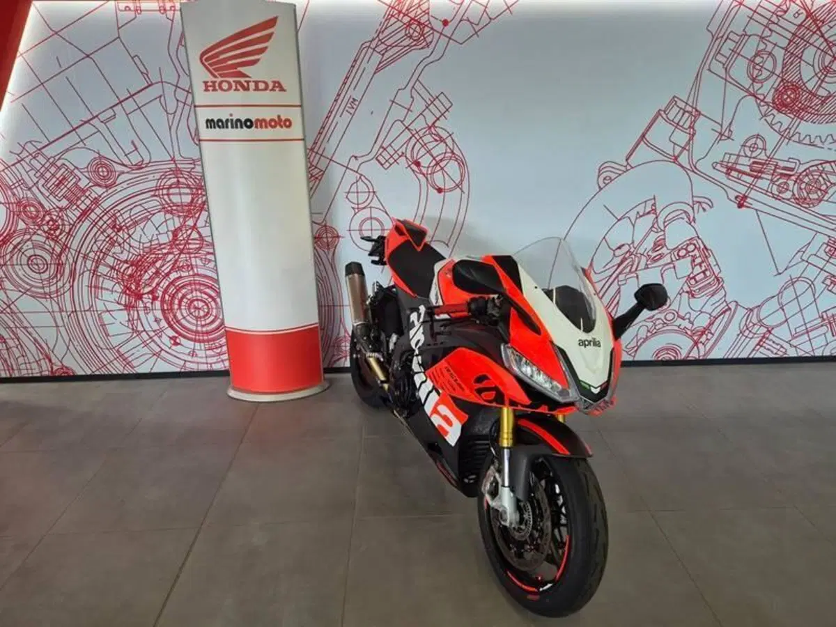 Aprilia RSV4 1100 (2021 - 24) (3)