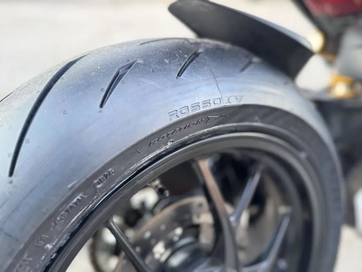 Ducati Streetfighter V4 1100 (2021 - 22) (8)